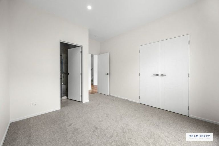 Photo of property in 38 Stableford Crescent, Opaheke, 2113