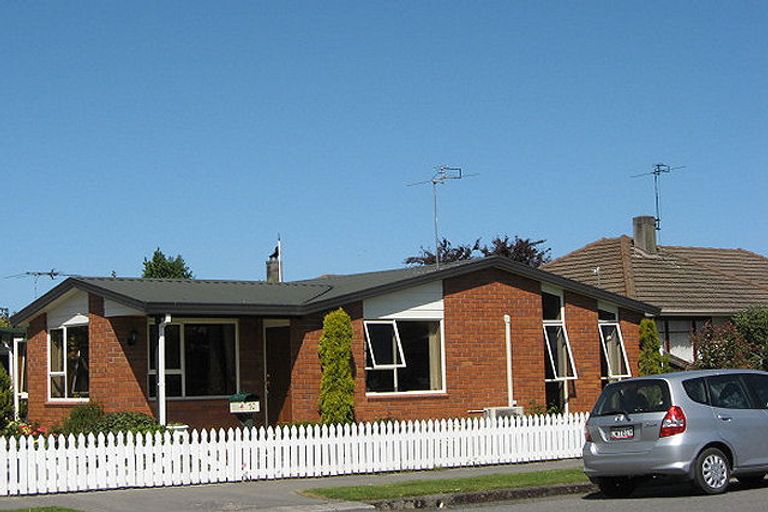 Photo of property in 70 Durham Street, Rangiora, 7400