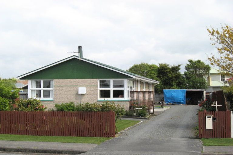 Photo of property in 3 Akaroa Street, Kaiapoi, 7630