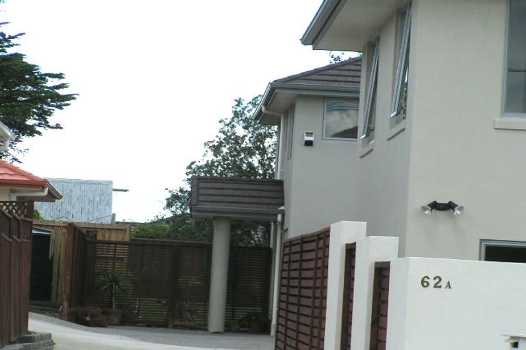 Photo of property in 62 Eversleigh Road, Belmont, Auckland, 0622