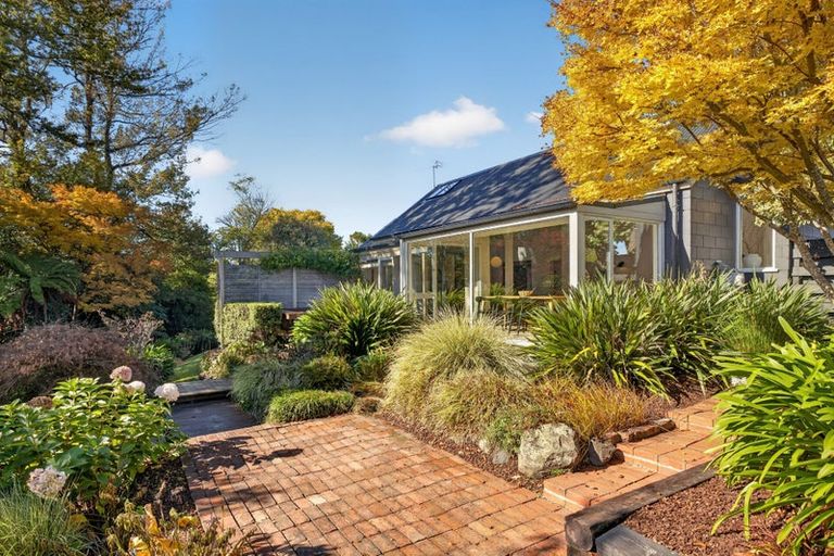 Photo of property in 166 Ilam Road, Ilam, Christchurch, 8041