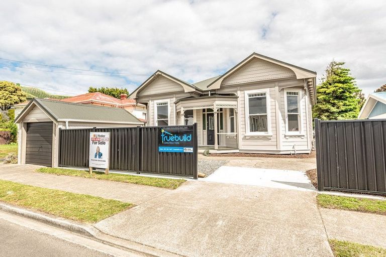 Photo of property in 2 Alma Road, Gonville, Whanganui, 4501