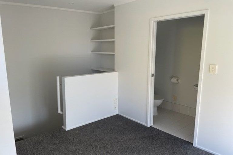 Photo of property in 24a/30 Westward Ho, Glen Eden, Auckland, 0602