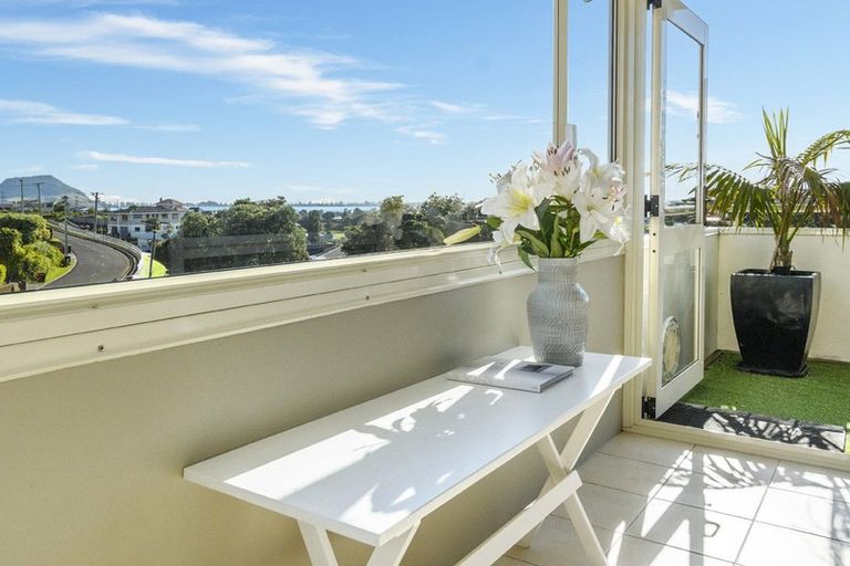 Photo of property in 42 Whitaker Street, Otumoetai, Tauranga, 3110