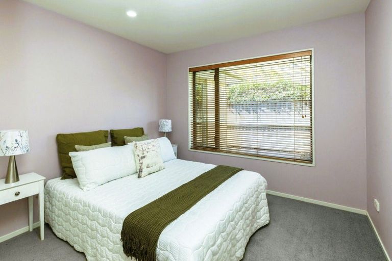 Photo of property in 21 Six Silvers Avenue, Halswell, Christchurch, 8025