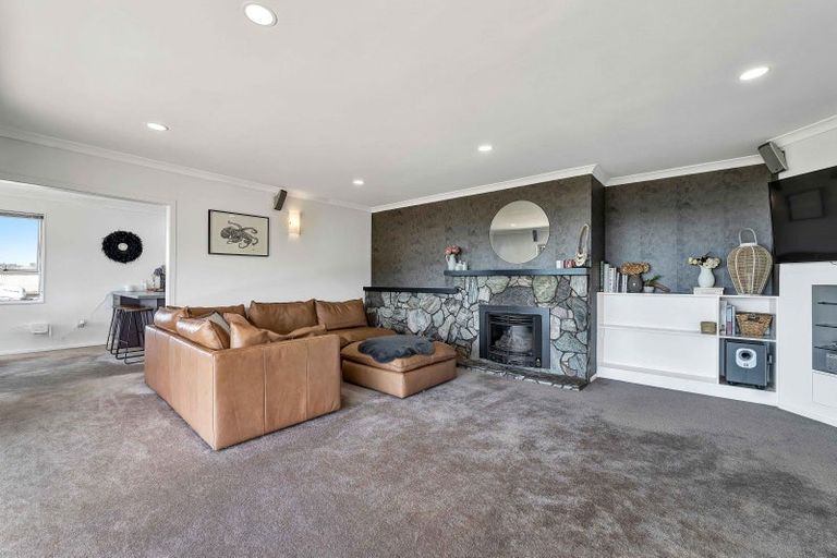 Photo of property in 29 Whakapaki Street, Urenui, 4375