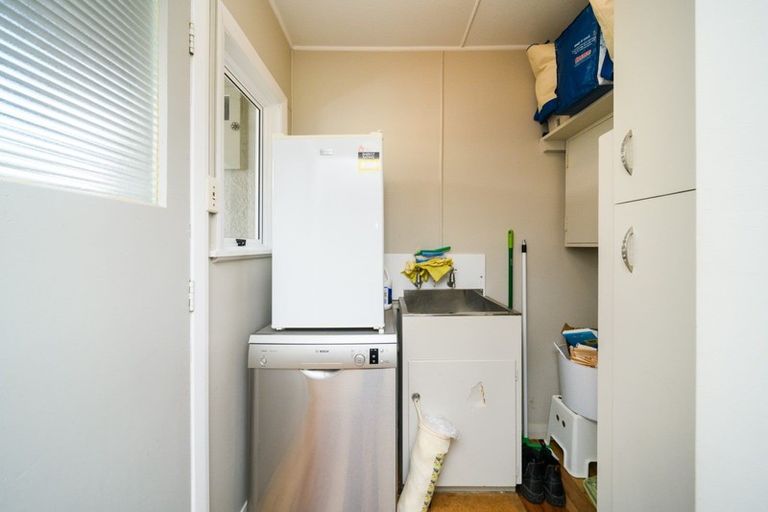 Photo of property in 2 Tern Place, Hokowhitu, Palmerston North, 4410