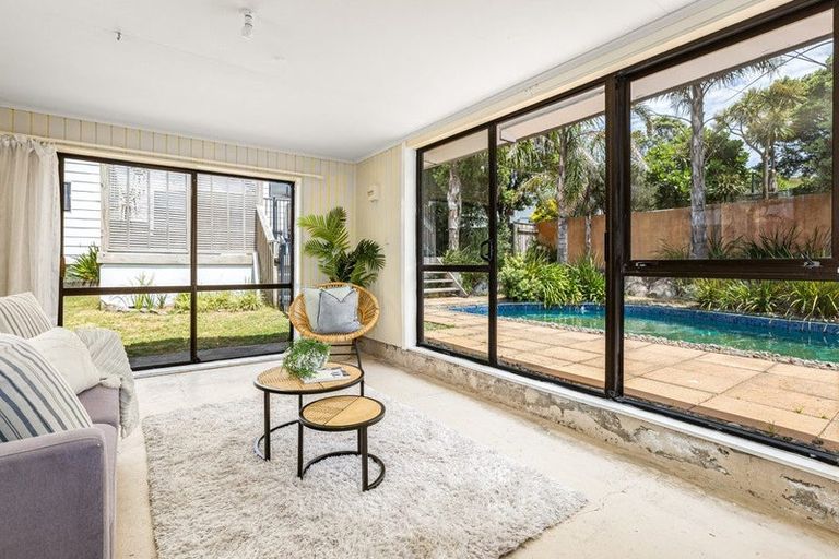 Photo of property in 5 Waiheke Street, Waikanae Beach, Waikanae, 5036