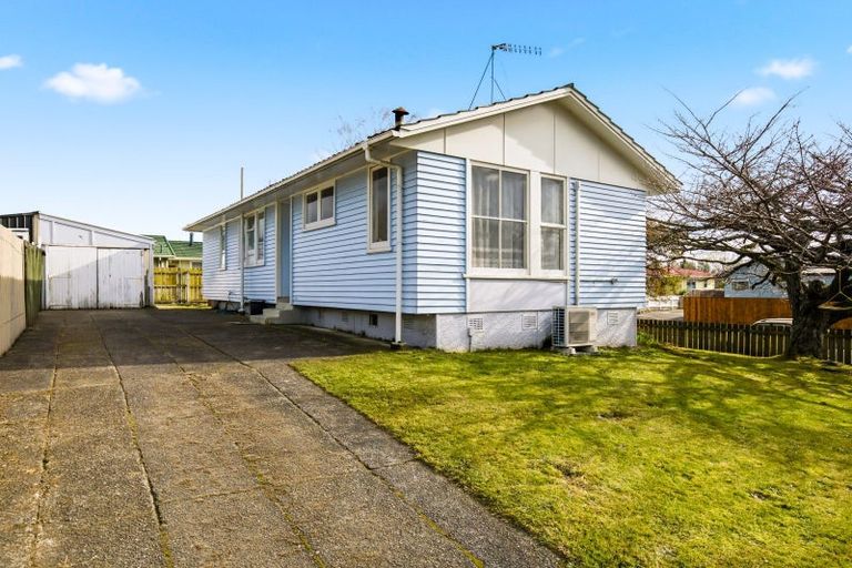 Photo of property in 224 Te Rangitautahanga Road, Turangi, 3334