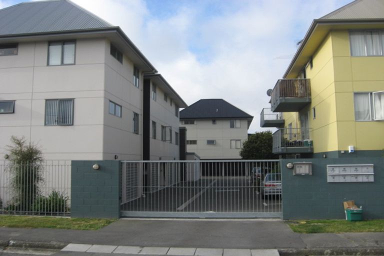 Photo of property in 4/25 Hastings Street West, Sydenham, Christchurch, 8023