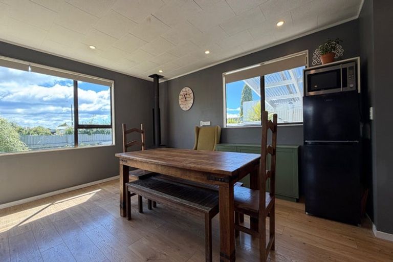 Photo of property in 25a Jeffares Place, Taradale, Napier, 4112