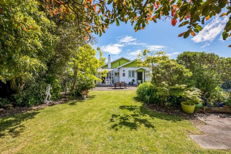 Photo of property in 47 Cambridge Terrace, Waiwhetu, Lower Hutt, 5010