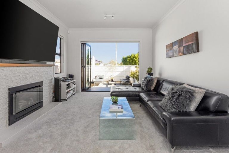 Photo of property in 500 Fenwick Street, Mayfair, Hastings, 4122