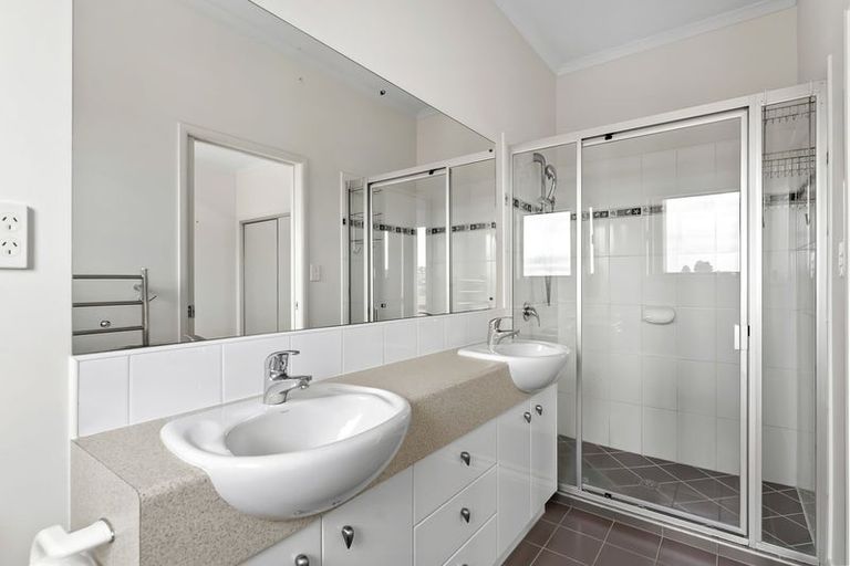 Photo of property in 12 Quarter Deck Lane, Gulf Harbour, Whangaparaoa, 0930