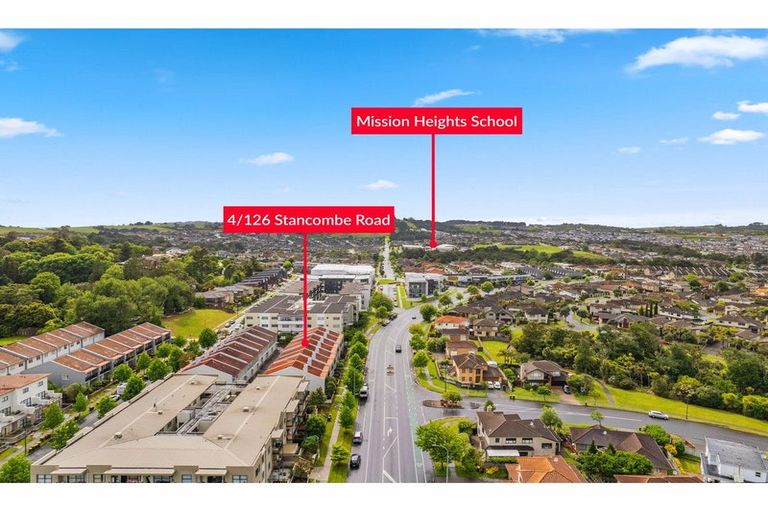Photo of property in 4/126 Stancombe Road, Flat Bush, Auckland, 2016