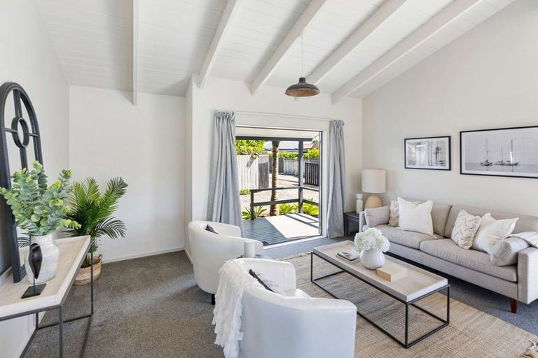 Photo of property in 5b Emery Place, Papamoa Beach, Papamoa, 3118