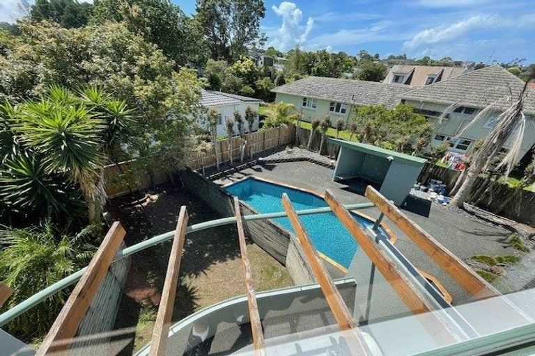 Photo of property in 6/19 Ocean View Road, Hillcrest, Auckland, 0627