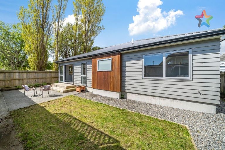Photo of property in 9b Fitzherbert Road, Wainuiomata, Lower Hutt, 5014