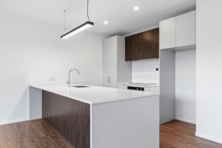 Photo of property in 61 Hayfield Way, Karaka, Papakura, 2113