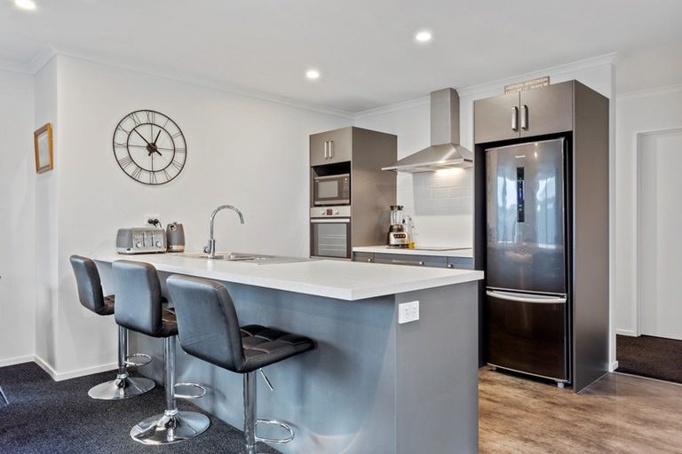 Photo of property in 62 Petries Road, Woodend, 7610