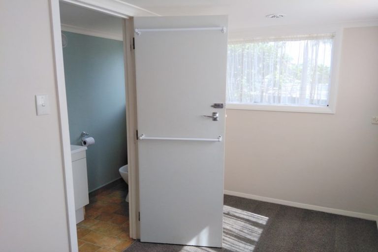 Photo of property in 3a Waimea Street, Westown, New Plymouth, 4310