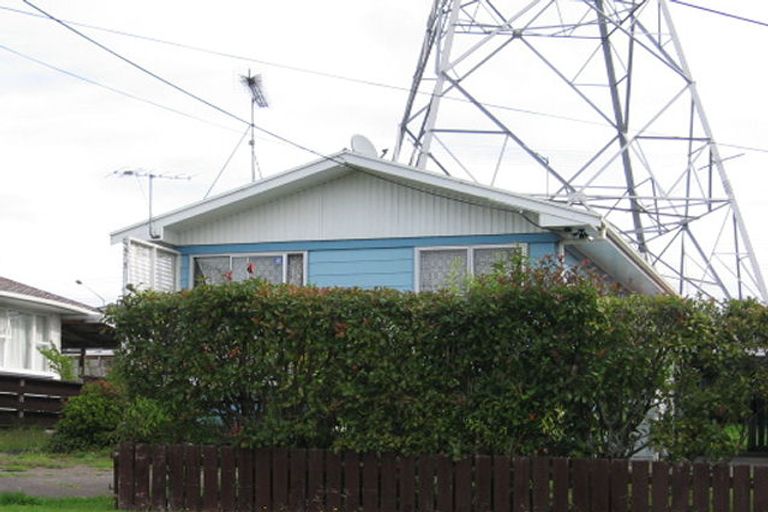 Photo of property in 7 Huruhuru Road, Massey, Auckland, 0614