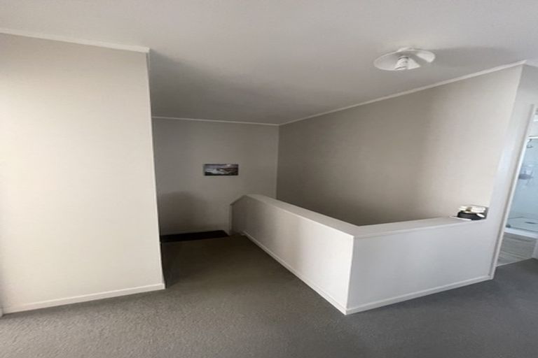 Photo of property in 28/24 Eastglen Road, Glen Eden, Auckland, 0602