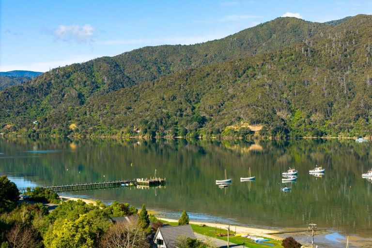 Photo of property in 5b Lady Cobham Grove, Anakiwa, Picton, 7281