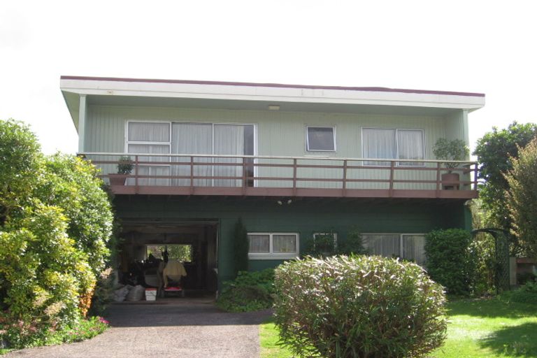 Photo of property in 4 Du Fresne Place, Russell, 0202