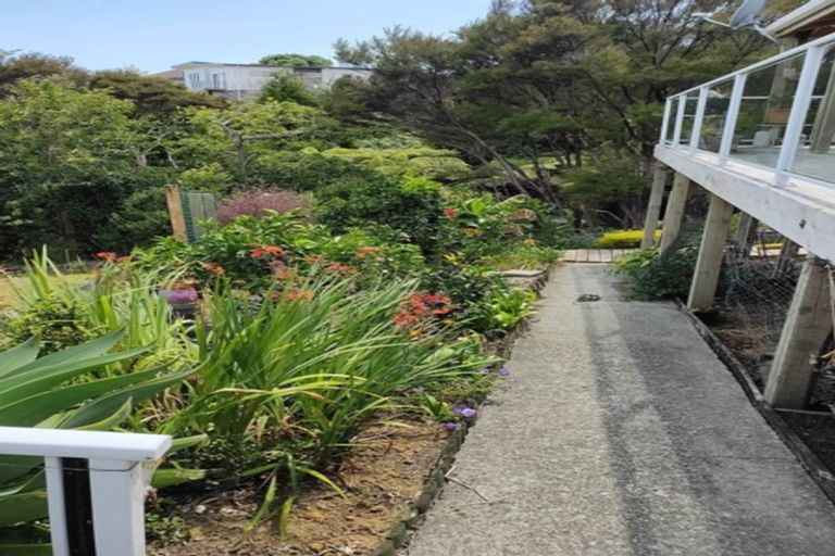 Photo of property in 16 Ranginui Road, Welcome Bay, Tauranga, 3112