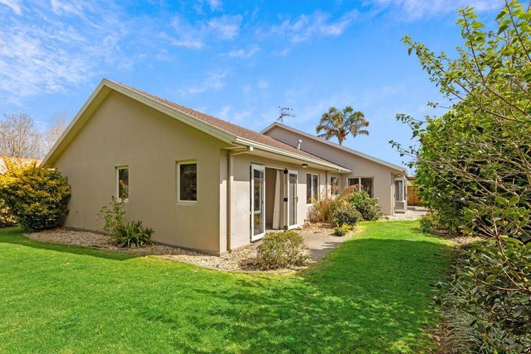 Photo of property in 7 Saint Clair Place, Papamoa Beach, Papamoa, 3118