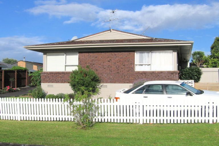 Photo of property in 5b Nimrod Place, Half Moon Bay, Auckland, 2012