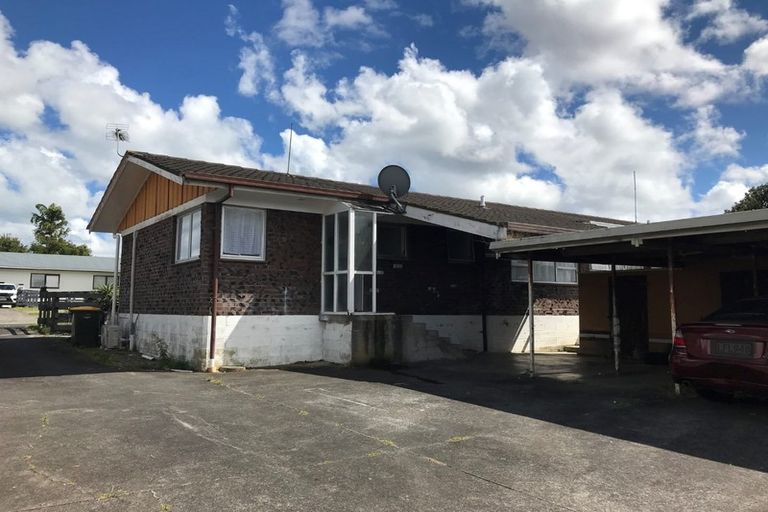 Photo of property in 1/29 Lane Road, Weymouth, Auckland, 2103