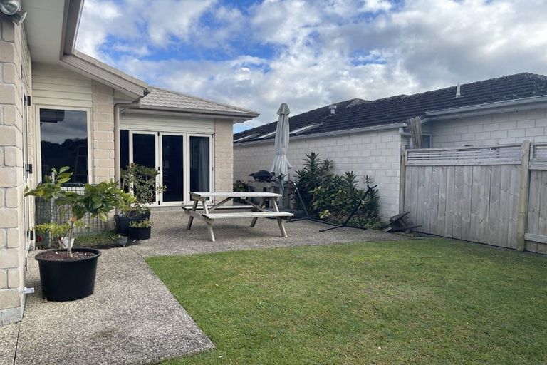 Photo of property in 15 Scoria Close, Pyes Pa, Tauranga, 3112