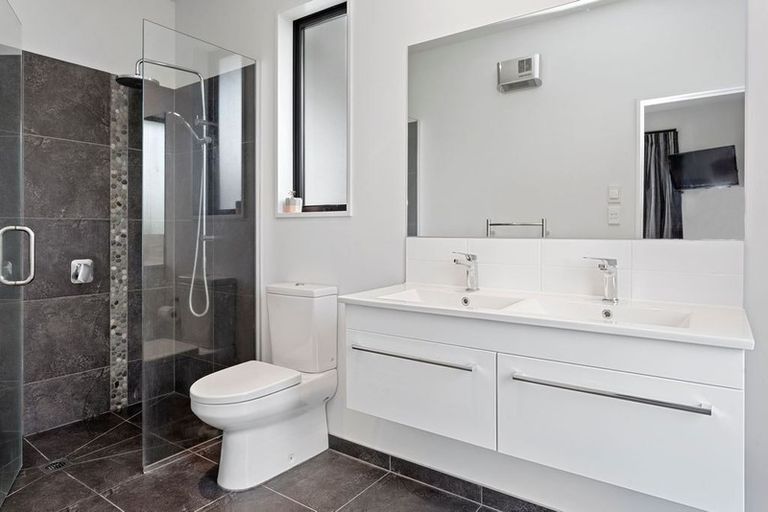 Photo of property in 22 Gilchrist Place, Kaiapoi, 7630