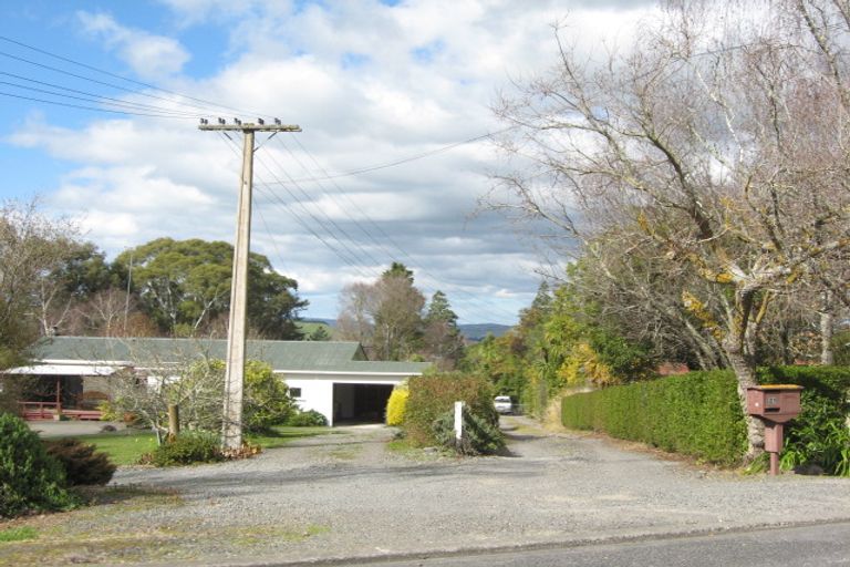 Photo of property in 21 Abbotsford Road, Waipawa, 4210