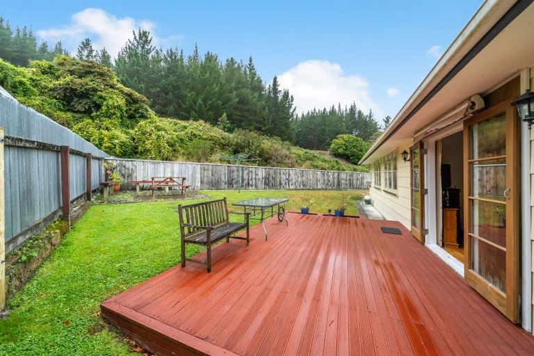 Photo of property in 69 Moeraki Road, Maoribank, Upper Hutt, 5018