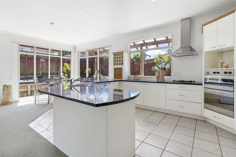 Photo of property in 5 Kentia Way, Somerville, Auckland, 2014