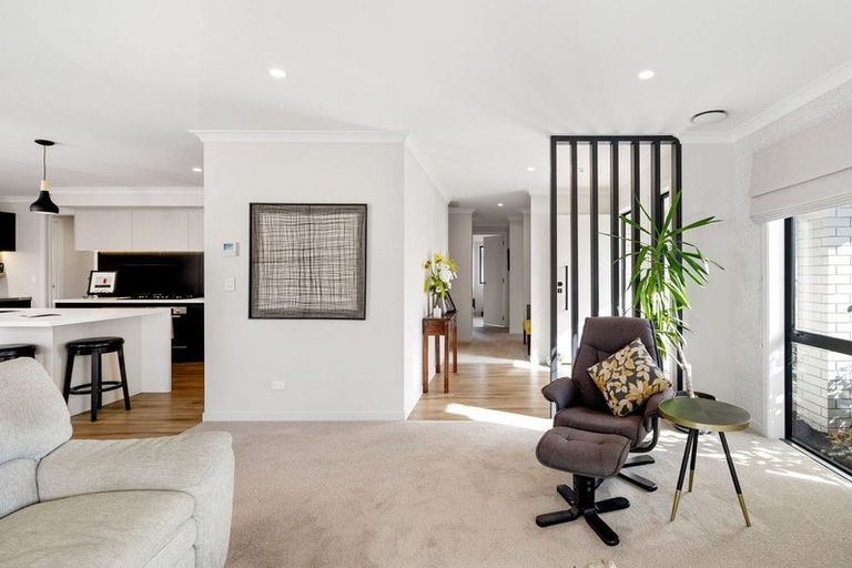 Photo of property in 14 Ruge Court, Cambridge, 3434