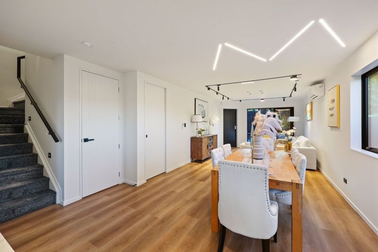 Photo of property in 15b Wilbur Place, Pakuranga Heights, Auckland, 2010