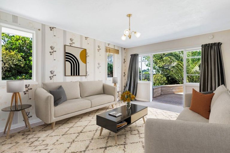 Photo of property in 118 Brandon Street, Featherston, 5710