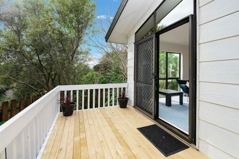 Photo of property in 20 Hassan Drive, Massey, Auckland, 0614