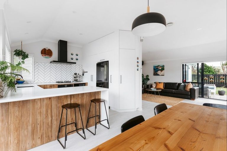 Photo of property in 75 Corinth Grove, Papamoa Beach, Papamoa, 3118