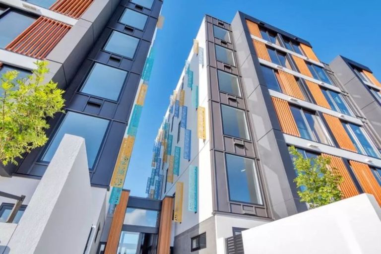 Photo of property in Frank Sargeson Apts, 504/74 Anzac Street, Takapuna, Auckland, 0622