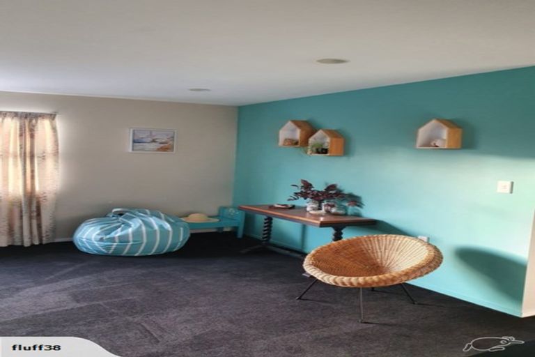 Photo of property in 8 Sardinha Place, Marfell, New Plymouth, 4310