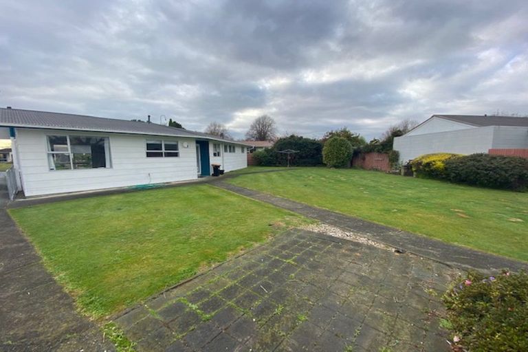 Photo of property in 20 Kimberley Grove, Westbrook, Palmerston North, 4412