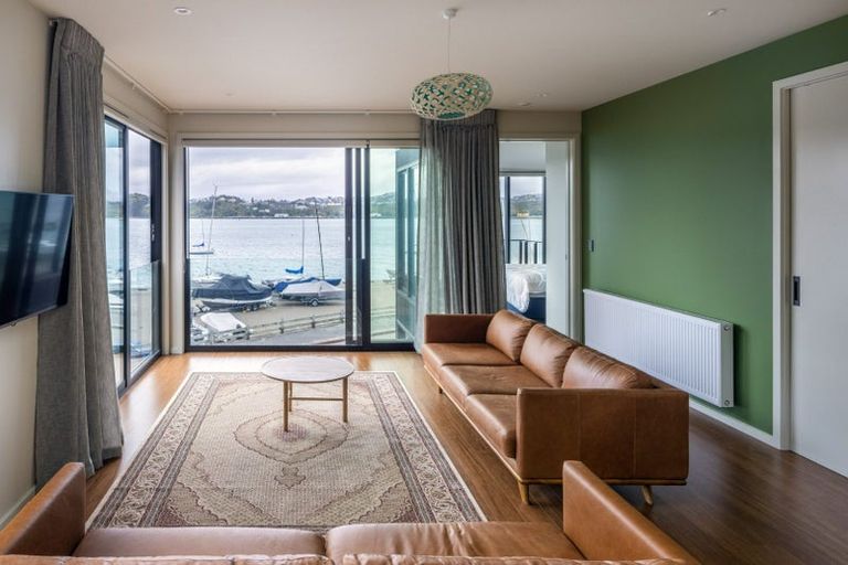 Photo of property in 460 Evans Bay Parade, Hataitai, Wellington, 6021