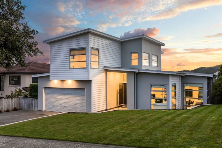 Photo of property in 20 Nelson Avenue, Aotea, Porirua, 5024