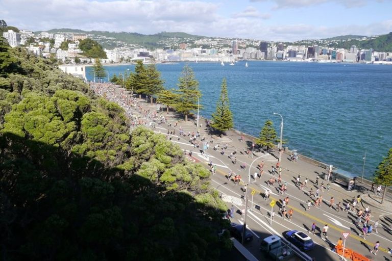 Photo of property in The Capital, 28/370 Oriental Parade, Oriental Bay, Wellington, 6011