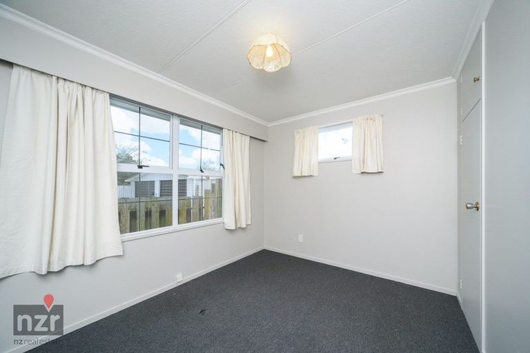 Photo of property in 6 Oban Place, Awapuni, Palmerston North, 4412